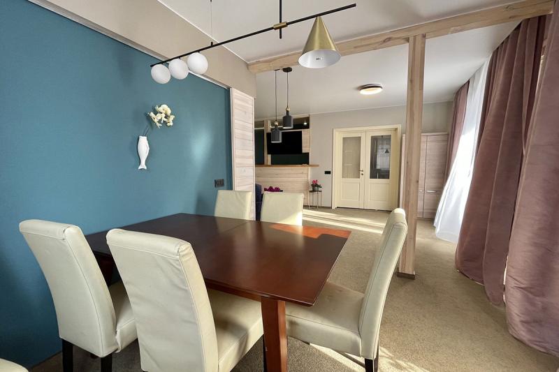 Улучшенные апартаменты с 2 спальнями, балконом, видом и кондиционером