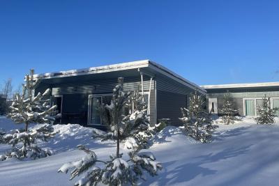 Панорамный коттедж с сауной